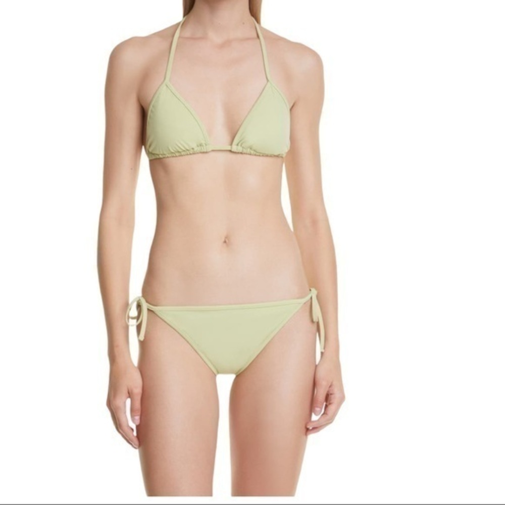 Burberry Wtarn Roundel Logo Two-Piece Swimsuit
BURBERRY Size XS